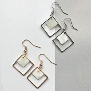 Scallop & Metal Square Dangle Earring