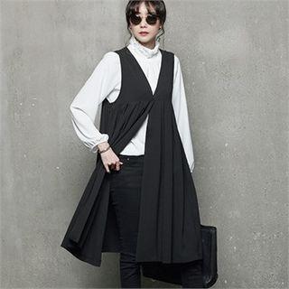 Snap-button Pleated Vest Dress