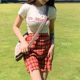 Lettering Short-sleeve T-shirt / Plaid Mini Straight-fit Skirt