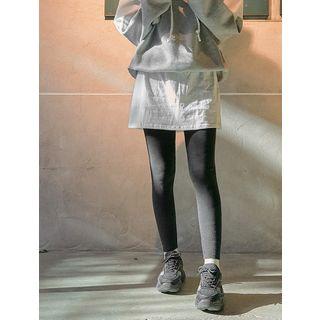 Contrast-layered Fleece-lined Leggings