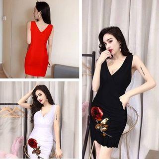 Rose Applique Sleeveless Bodycon Dress