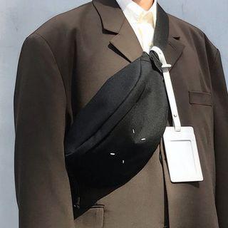 Contrast Detail Belt Bag