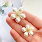 Set Of 2: Flower Faux Pearl Brooch (various Designs) Set Of 2 - Gold & White - One Size