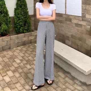 High-waist Plaid Wide-leg Pants / Cropped T-shirt