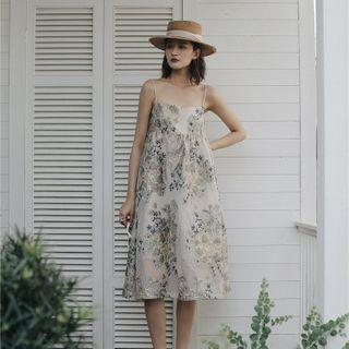 Spaghetti-strap Flower Embroidered A-line Dress