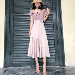 Short-sleeve Tie-front T-shirt / A-line Skirt