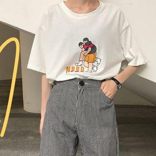 Elbow-sleeve Cartoon Printed T-shirt / Checker Wide-leg Shorts
