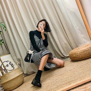 Set: Diamond Pattern Dress + Mock-neck Knit Top