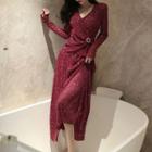 Star Print V-neck Long-sleeve Top / Star Print Maxi A-line Skirt