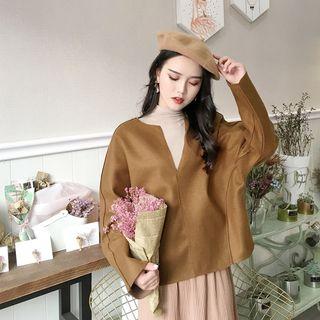 Plain V-neck Loose-fit Woolen Jacket / Plain Long-sleeve Inner Top