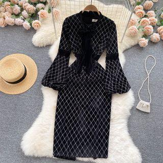 Flare-sleeve Pattern Sheath Dress