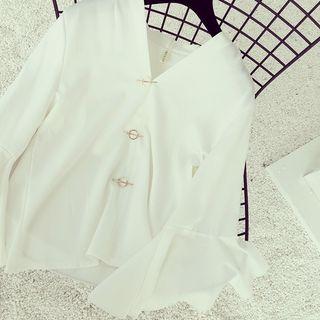 Plain V-neck 3/4 Sleeve Chiffon Blouse