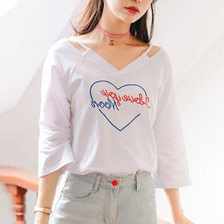 Lettering 3/4-sleeve Cut Out T-shirt