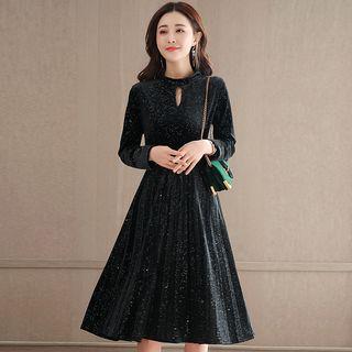 Glitter Keyhole A-line Midi Dress