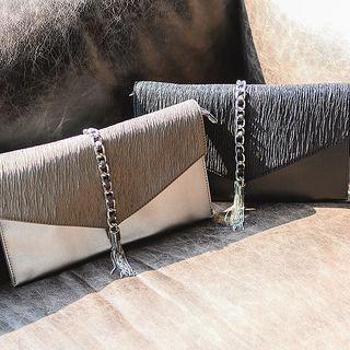 Chain-trim Envelop Clutch