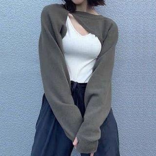 Cropped Sweater / Plain Tank Top / Butterfly Print Pants