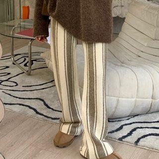 Plain Sweater / Striped Wide Leg Pants