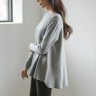 Dip-back Flared Sweater