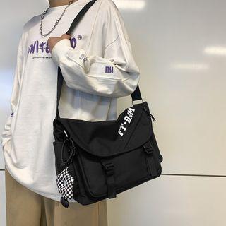 Set: Lettering Messenger Bag + Bag Charm
