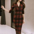 V-neck Plaid 3/4-sleeve Sheath Dress