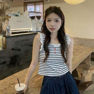 Lace Trim Striped Crop Tank Top Tank Top - Stripe - White - One Size