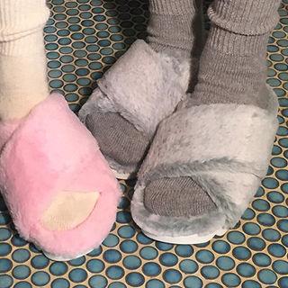 Cross-band Faux-fur Slippers