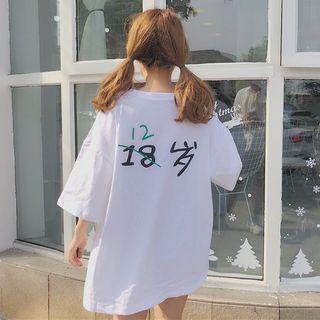 3/4-sleeve Character Oversized T-shirt