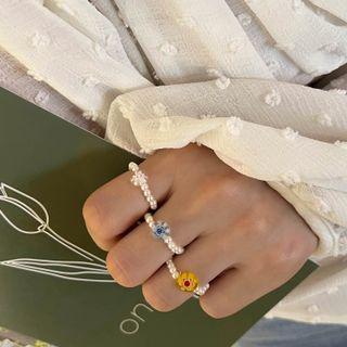 Flower Resin Faux Pearl Ring
