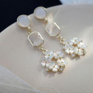 Flower Drop Earring 1 Pair - Alloy Flower Dangle Earring - One Size