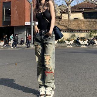 Open-back Camisole Top / Distressed Loose Fit Jeans