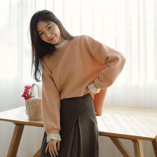 Pastel Lace-edge Napped Top