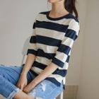 Elbow-sleeve Rugby-stripe T-shirt