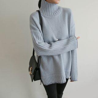 Mock-neck Stitched-trim Knit Top