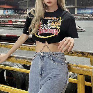 Short-sleeve Lettering Chain Detail Cropped T-shirt Lettering - Black - One Size