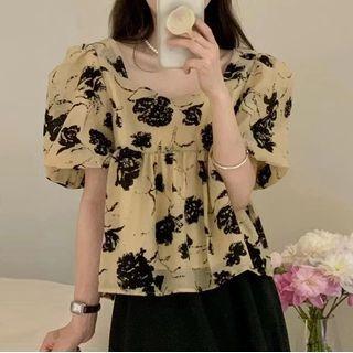 Puff-sleeve Floral Print Blouse Floral - Black & Khaki - One Size