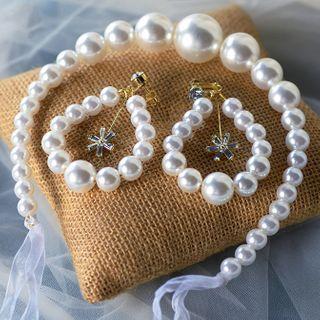 Faux Pearl Headpiece 1 Piece - Earring & Headpiece - White - One Size