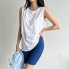 Round-neck Sleeveless Patch-pocket Top