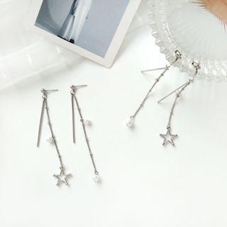 Non-matching Faux Pearl & Star Dangle Earring