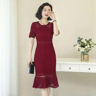 Short-sleeve Lace Mermaid Sheath Dress