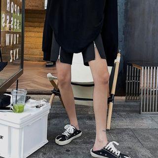 High-waist Plain Zip Shorts