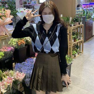 Argyle Polo Sweater / Pleated Mini A-line Skirt