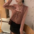 Long-sleeve T-shirt / Patterned Buttoned Vest