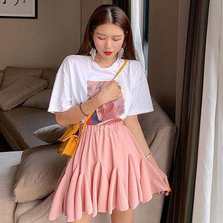Print Loose-fit Short-sleeve T-shirt / High-waist Skirt
