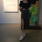 Puff-sleeve Cropped T-shirt / Dotted Slit Midi Straight-fit Skirt
