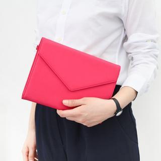Snap-button Envelope Clutch