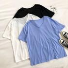 Short-sleeve Slit Hem V-neck T-shirt