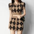 Short-sleeve Argyle Print Knit Top / Knit Skirt