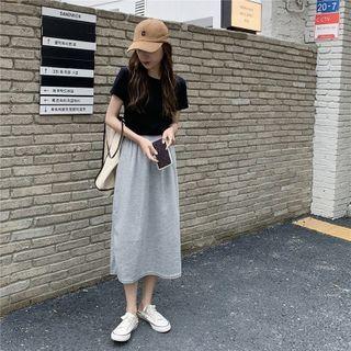 Short-sleeve Plain T-shirt / Slit Midi A-line Skirt