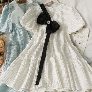 Ribbon-accent Ruffle-trim V-neck Midi Dress