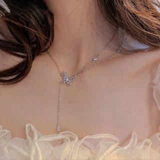 Butterfly Rhinestone Pendant Layered Alloy Choker Silver - One Size